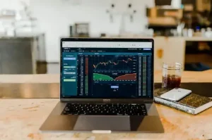 8 Panduan Dasar Investasi Saham bagi Pemula