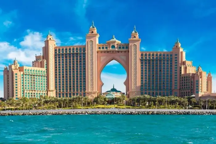 7 Tempat Wisata di Uni Emirates Arab Terbaru & Terhits