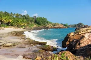 Pantai Marina Lampung, Wisata Pantai Nan Eksotis Sarat Mitos