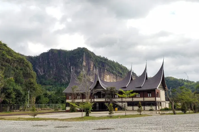 Destinasi Wisata di Lima Puluh Kota yang Wajib Dikunjungi untuk Keindahan Alamnya